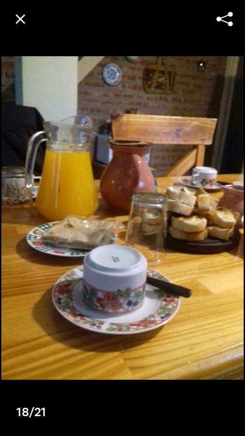 Casa De Franchesca Hostel Trelew Eksteriør billede